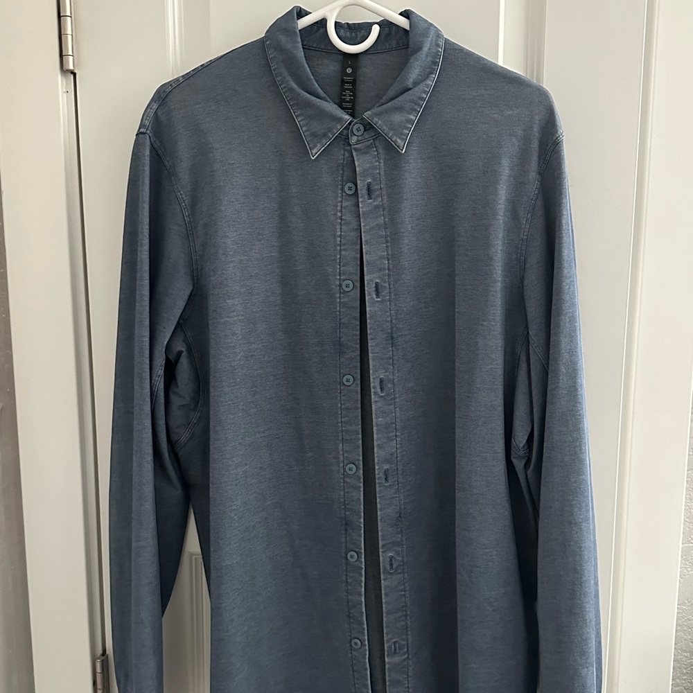 Lululemon Commission Long Sleeve button down size large